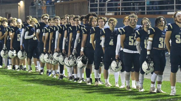 Banks football Leon Neuschwander